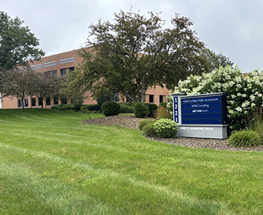 exterior of SSM Health Dean Medical Group 