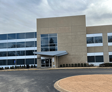 exterior of SLUCare Physician Group at Des Peres