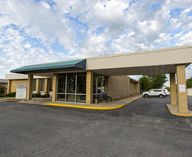 ssm 705 s. grand exterior